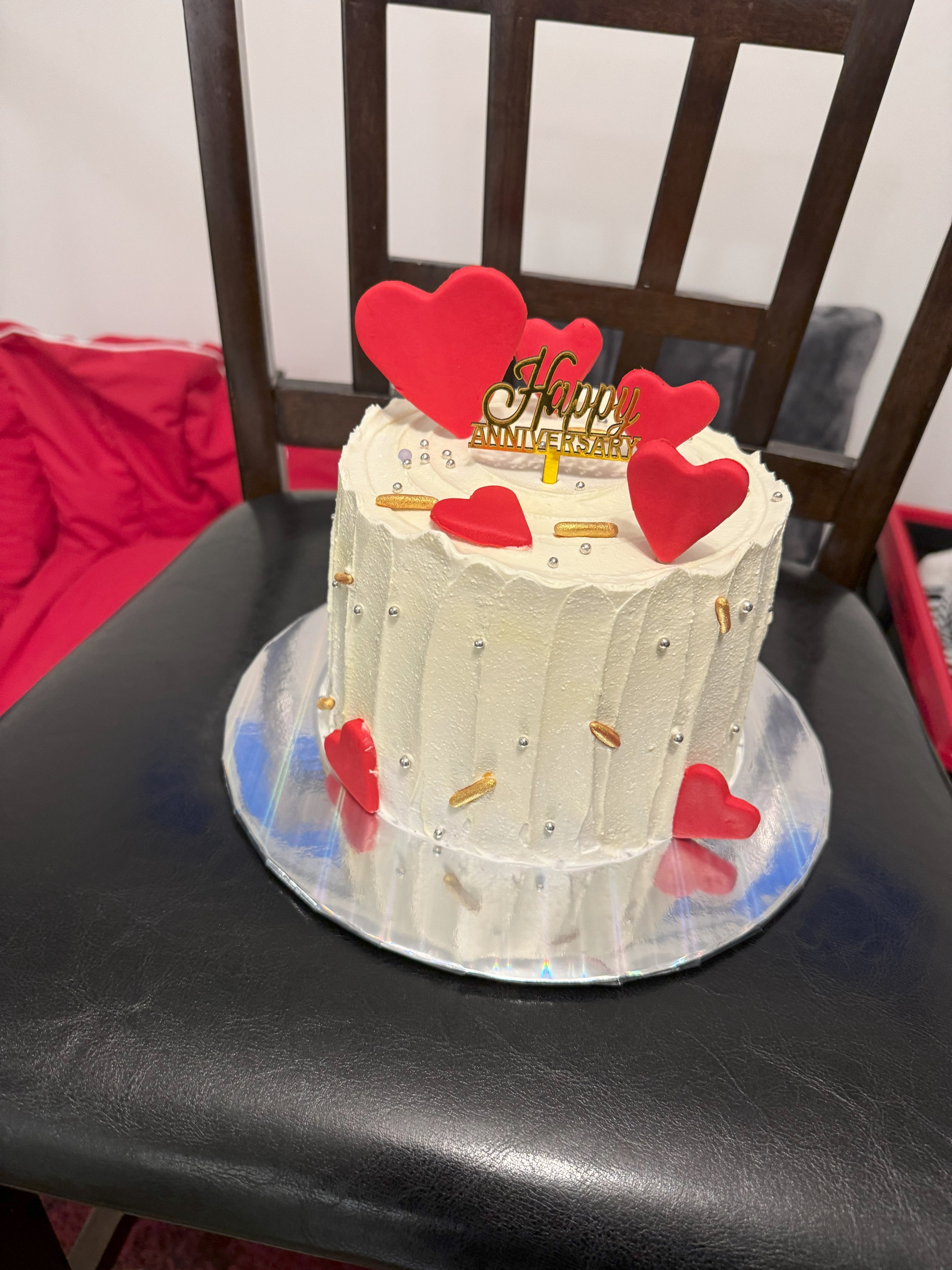 Red Hearts Anniversary Cake (ANN003)
