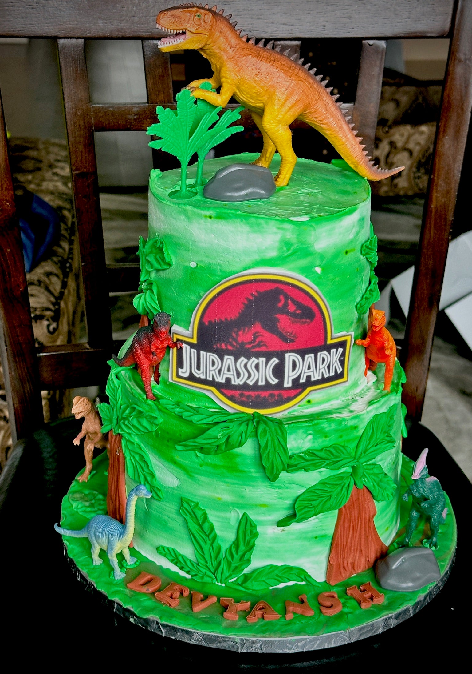 Jurassic Park Adventure Cake (DIN002)
